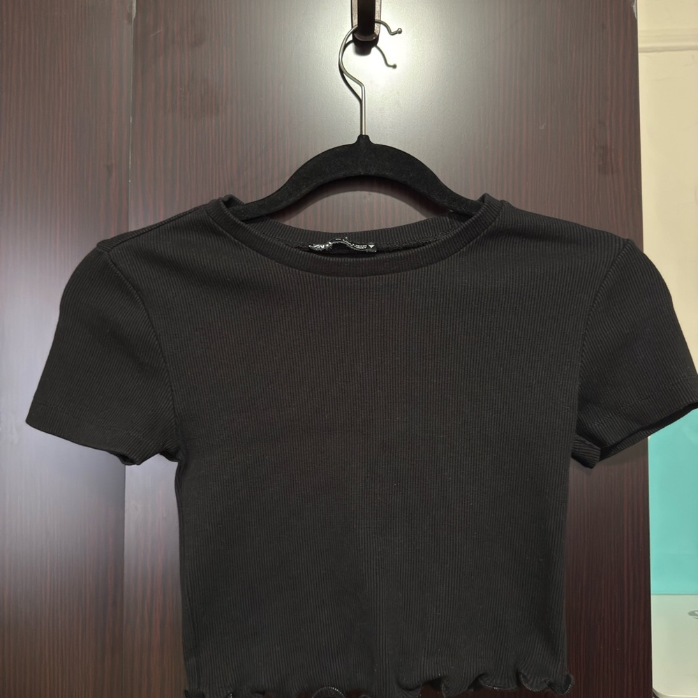 Zara Black Fitted Crop T-Shirt